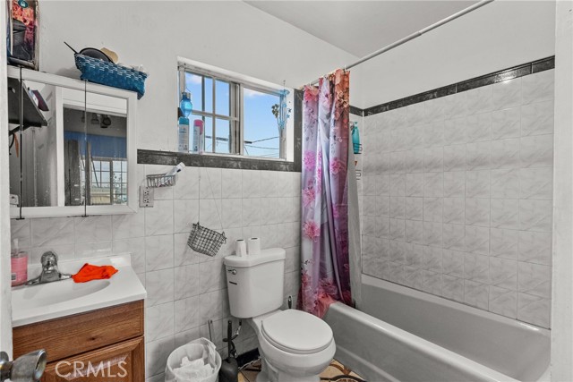 Detail Gallery Image 38 of 40 For 943 W 65th St, Los Angeles,  CA 90044 - 7 Beds | 4 Baths