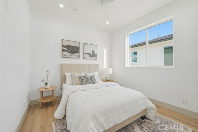 Detail Gallery Image 24 of 36 For 15534 Colorado Ave, Paramount,  CA 90723 - 4 Beds | 2/1 Baths