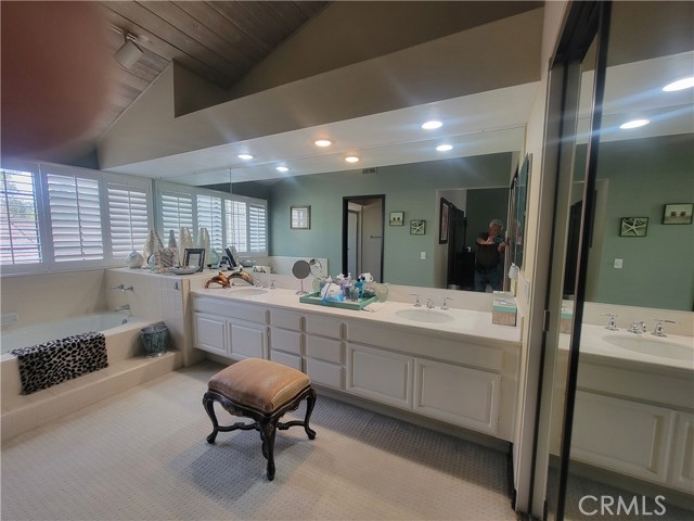 Detail Gallery Image 20 of 23 For 5 Morning Glory, Irvine,  CA 92603 - 3 Beds | 2 Baths