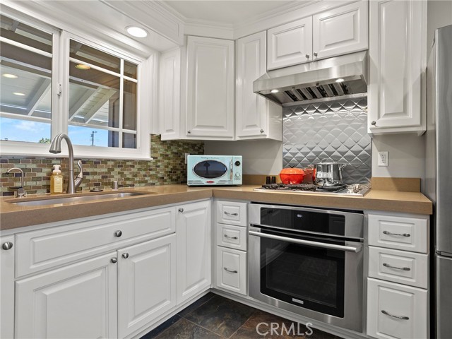 Detail Gallery Image 10 of 51 For 9710 Lubao Ave, Chatsworth,  CA 91311 - 3 Beds | 2 Baths