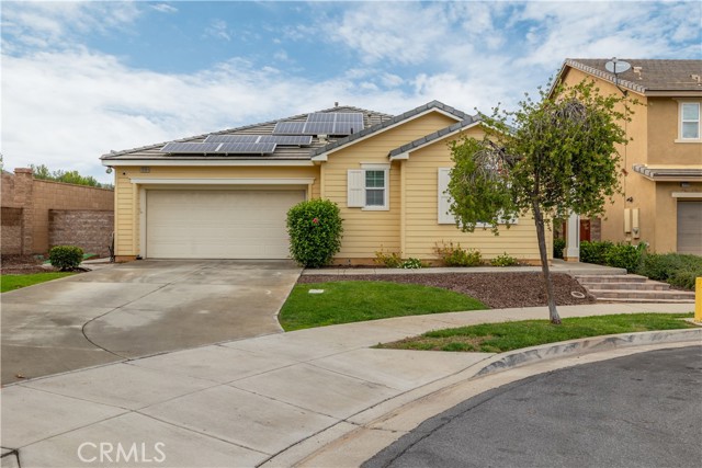 10894 Clover, Corona CA: https://media.crmls.org/medias/131ac129-7a9d-44d7-9f1e-1c23713905ef.jpg