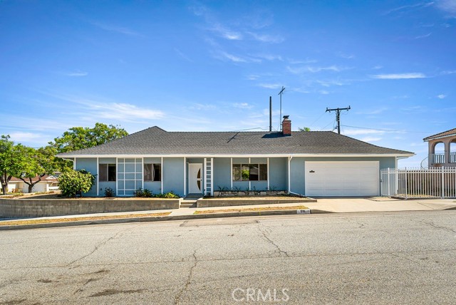 511 E Los Amigos Avenue, Montebello CA: https://media.crmls.org/medias/131ad2f1-f9c4-4ece-a084-7b16701a60ad.jpg
