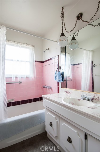 1407 21st Street, Manhattan Beach, California 90266, 3 Bedrooms Bedrooms, ,2 BathroomsBathrooms,Residential,Sold,21st,SB17248210