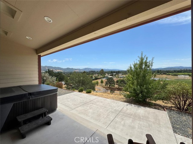 1910 Foothill Drive, Redwood Valley CA: https://media.crmls.org/medias/131bacff-cb25-4867-a7a6-3df6a5de4abc.jpg