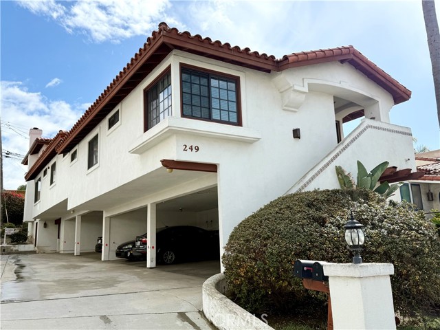 Front Image Thumbnail for CROC26077890