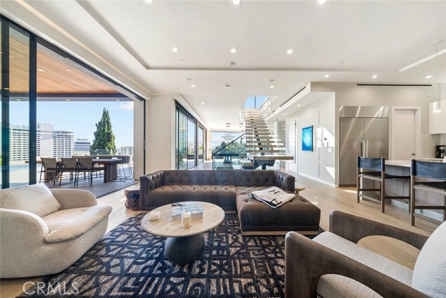 1947 Glencoe Way, Los Angeles CA: https://media.crmls.org/medias/131cc19f-64ee-4bec-a651-8852789e09f9.jpg