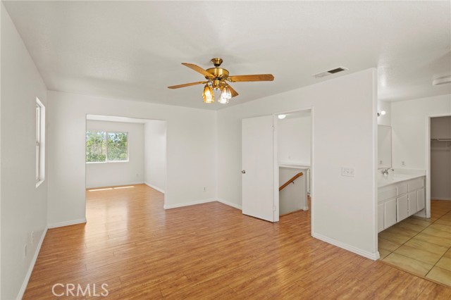 15240 Sapphire Court, Victorville CA: https://media.crmls.org/medias/131d4325-e000-47ac-8dea-ffe0e022d3d2.jpg