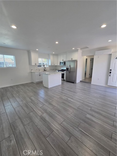 16328 Parthenia, North Hills CA: https://media.crmls.org/medias/131d8eda-13fc-474d-b0b5-04eb3c2dc215.jpg