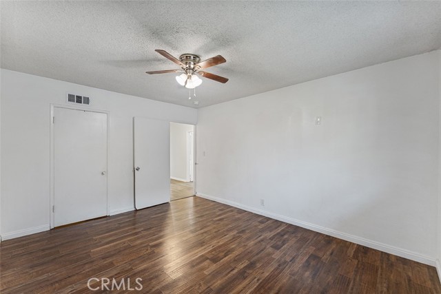 1073 E Knollcrest Drive, Covina CA: https://media.crmls.org/medias/131f443d-fafc-4596-8c0a-bebf95383408.jpg