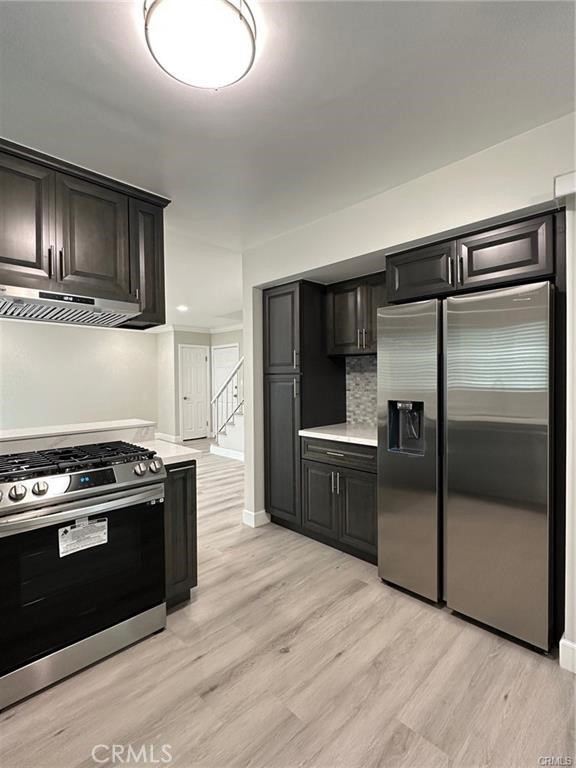 Detail Gallery Image 2 of 20 For 260 Linda Rosa Ave #1,  Pasadena,  CA 91107 - 3 Beds | 3 Baths