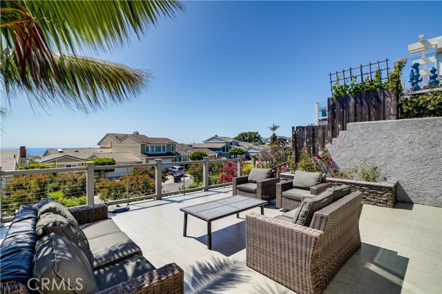 Detail Gallery Image 8 of 45 For 33601 via Corvalian #4,  Dana Point,  CA 92629 - 3 Beds | 2 Baths