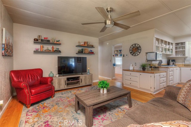 1675 Manzanita Avenue, Chico CA: https://media.crmls.org/medias/13213f34-d8c9-489c-8d5c-063ffce65ac6.jpg