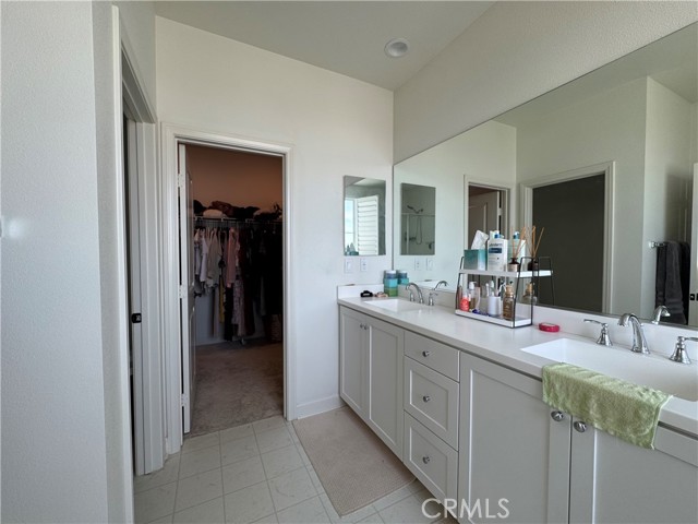 3530 E Delight Paseo, Ontario CA: https://media.crmls.org/medias/1321bd30-e9df-4b60-a135-6b07656086e8.jpg