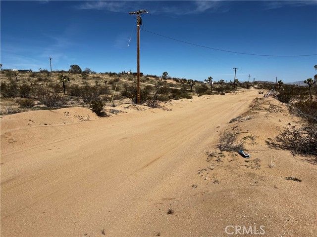 175 Rainbow Road, Landers, California 92285, ,Land,For Sale,175 Rainbow Road,CRJT23041897