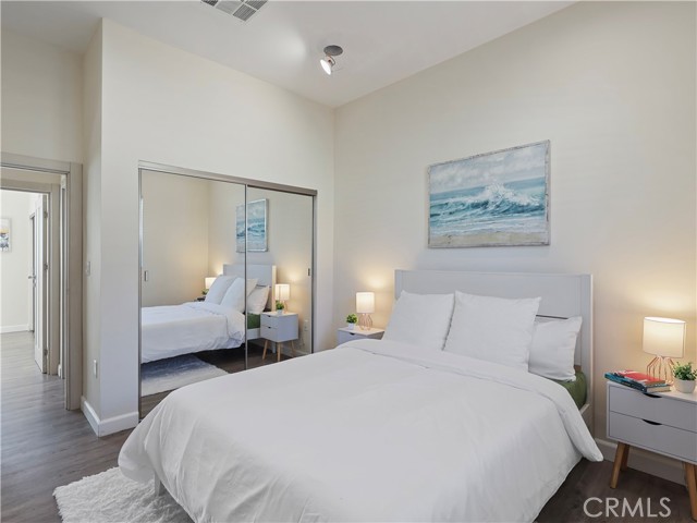 Detail Gallery Image 32 of 45 For 15801 Chatsworth, Granada Hills,  CA 91344 - – Beds | – Baths