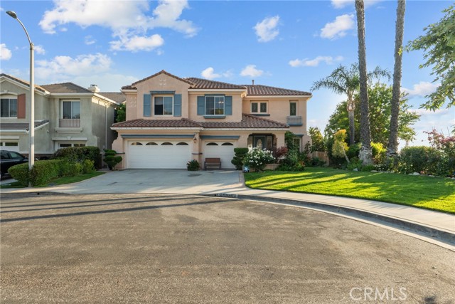 22440 Skylake Place, Saugus CA: https://media.crmls.org/medias/13231292-c354-4f8a-b166-991bf4c07474.jpg