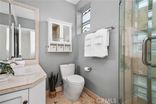 Detail Gallery Image 27 of 35 For 261 Granada Ave, Long Beach,  CA 90803 - 4 Beds | 2/1 Baths
