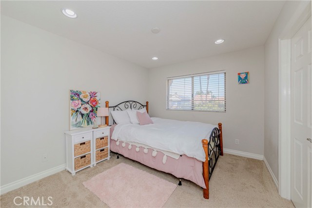 19 Las Cruces, Irvine CA: https://media.crmls.org/medias/13249c35-d15c-45ef-981d-4cb11e210518.jpg