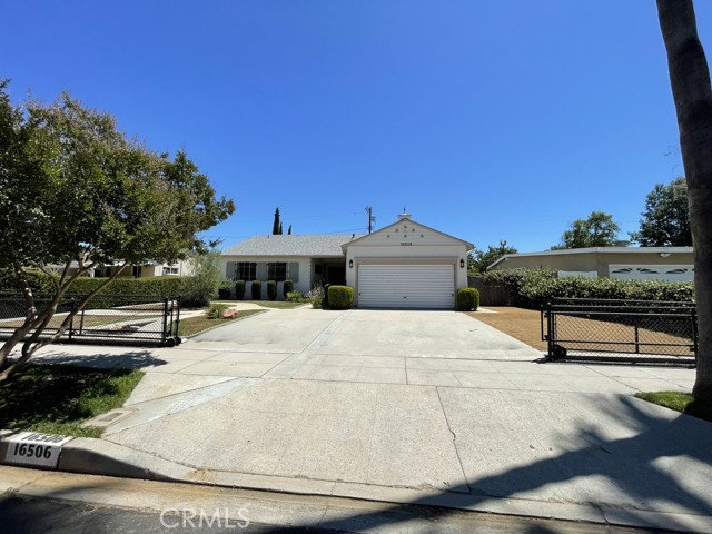 Detail Gallery Image 30 of 31 For 16506 Halsted St, Northridge,  CA 91343 - 4 Beds | 2 Baths