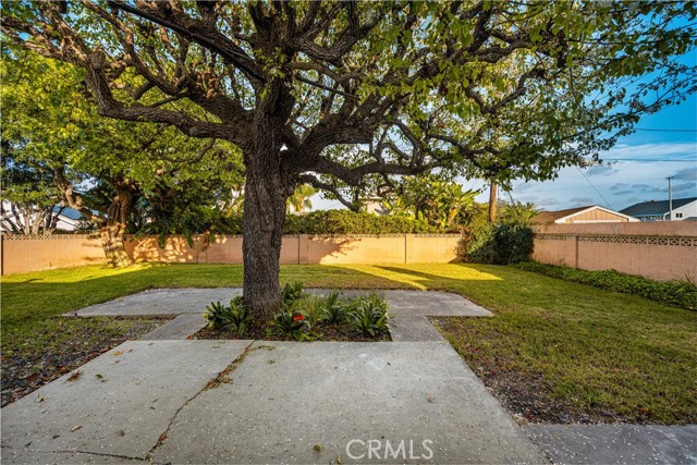 Detail Gallery Image 23 of 38 For 17588 Santa Paula, Fountain Valley,  CA 92708 - 4 Beds | 2 Baths