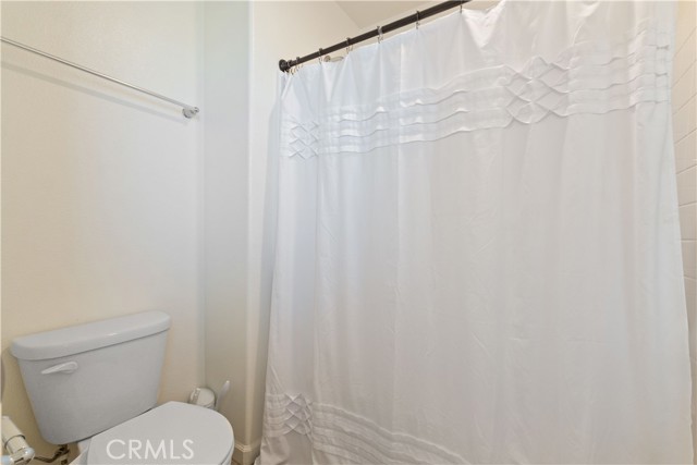 Detail Gallery Image 20 of 55 For 802 Reisling, Coalinga,  CA 93210 - 5 Beds | 3 Baths