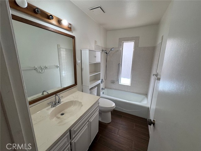 Detail Gallery Image 13 of 19 For 1885 Silver Oak Way, Hemet,  CA 92545 - 3 Beds | 2 Baths