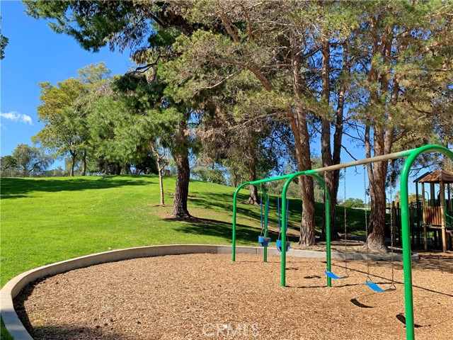 Detail Gallery Image 21 of 26 For 23445 El Reposa, Aliso Viejo,  CA 92656 - 3 Beds | 2 Baths