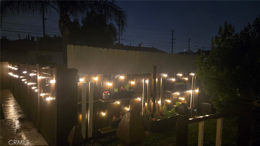 https://media.crmls.org/medias/13283833-575b-4fbd-8879-7cff83023902.jpg?preset=X-Large