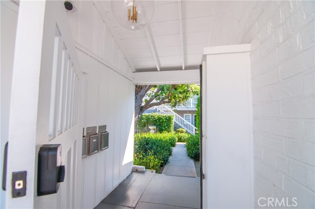 Detail Gallery Image 5 of 15 For 1145 North Coast Highway #C,  Laguna Beach,  CA 92651 - 0 Beds | 1 Baths