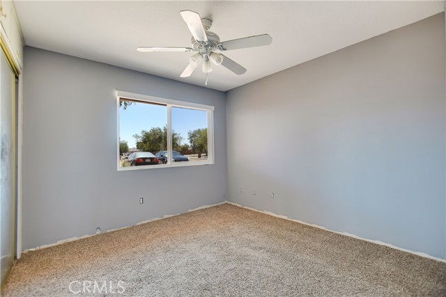 Detail Gallery Image 6 of 10 For 13388 Mohawk Rd, Apple Valley,  CA 92308 - 3 Beds | 2 Baths