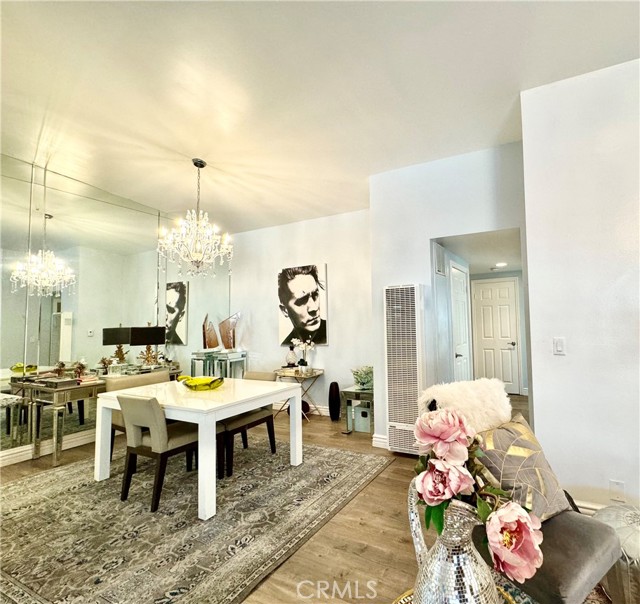 Detail Gallery Image 7 of 11 For 2021 California Ave #16,  Santa Monica,  CA 90403 - 2 Beds | 2 Baths