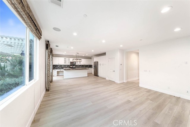 Detail Gallery Image 7 of 31 For 2824 Villa Catalonia Ct, Corona,  CA 92881 - 3 Beds | 2/1 Baths