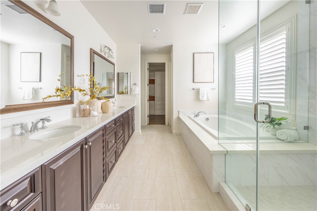 MLS #OC25131241 image #46