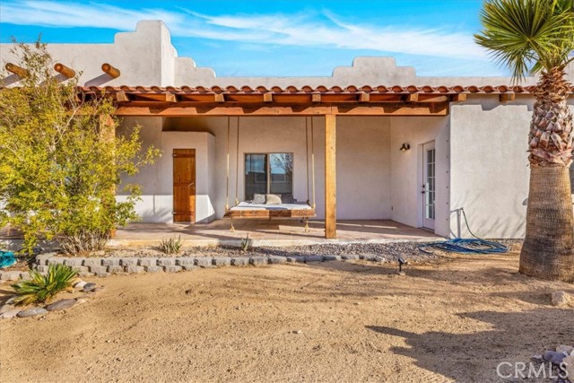 7423 Juniper Road, Joshua Tree CA: https://media.crmls.org/medias/1329c2de-db66-4f90-88c9-8d3767267f33.jpg