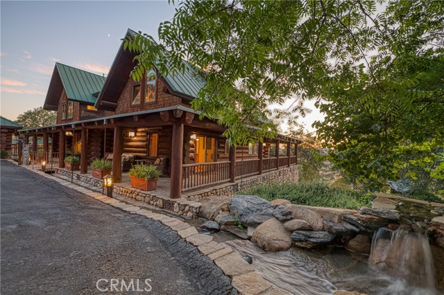 Detail Gallery Image 4 of 68 For 12755 Rusty Spur Ln, Clovis,  CA 93619 - 5 Beds | 4/1 Baths
