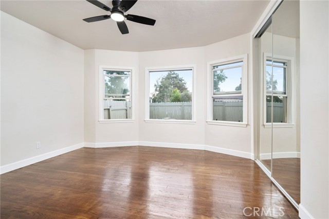 501 E 5th Street, Ontario CA: https://media.crmls.org/medias/132a3355-e919-40c6-b315-165220289a2a.jpg