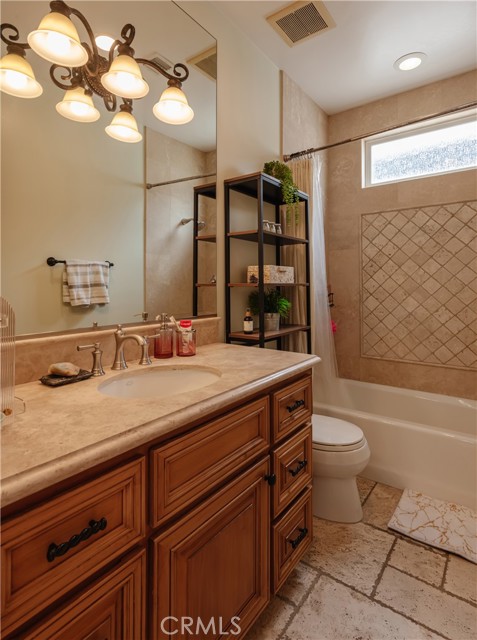 351 30th Street, Hermosa Beach, California 90254, 4 Bedrooms Bedrooms, ,3 BathroomsBathrooms,Residential,For Sale,30th,SB25124501