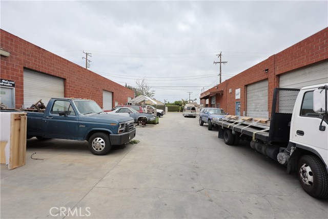 Image 6 of 11 For 12903 Budlong Avenue