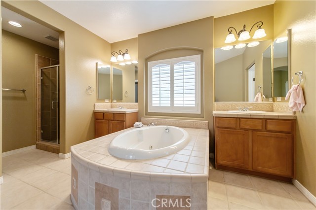 Detail Gallery Image 13 of 20 For 25 Blossom, Irvine,  CA 92620 - 4 Beds | 3 Baths