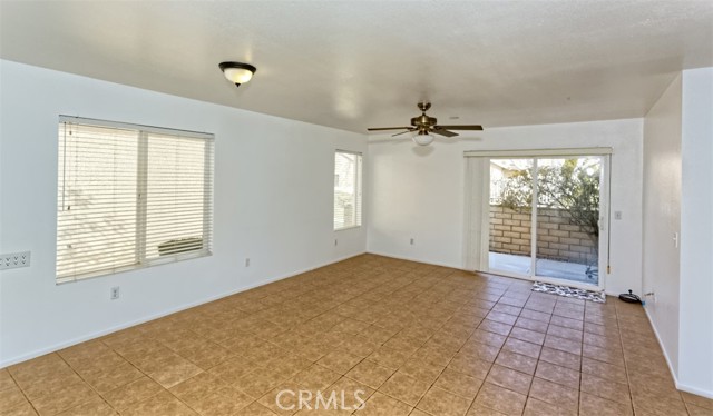 Detail Gallery Image 14 of 30 For 19028 Stoddard Way, Apple Valley,  CA 92308 - 2 Beds | 2 Baths