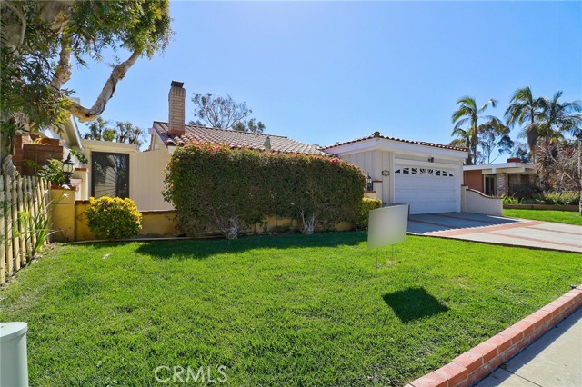 606 Calle Vicente San Clemente, California Enjoy the Spectacular View from this Single Level Home sitting above the Shorecliffs Golf Course. This one has been remodeled! You will love the open, flowing floor plan of this 3 Bedroom, 2 Bath home which is situated on a single loaded quiet cul-de-sac street and has dark hardwood throughout and quartz counter tops in kitchen and bathrooms. Both the living room and the master bedroom have vaulted ceilings. The kitchen has newer cabinets and opens to the formal dining room and the family room. Entertaining couldn't be easier in the Courtyard or the enclosed Patio that over looks the golf course. Stay warm at one of the two fireplaces in either the family room or the living room. The side of the house is all cement for carefree maintenance and has a built in BBQ.