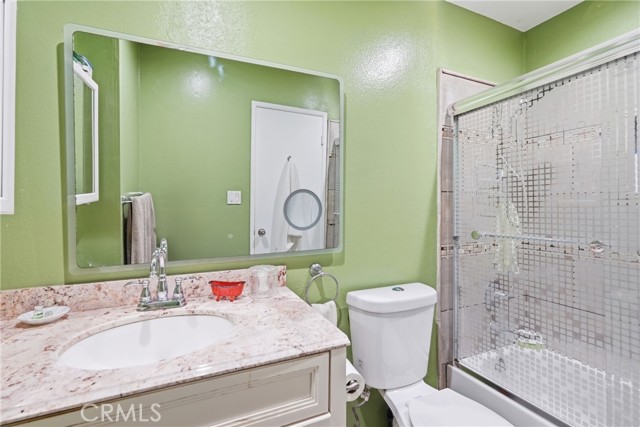 Detail Gallery Image 12 of 19 For 4727 W 147th, Lawndale,  CA 90260 - 2 Beds | 2 Baths