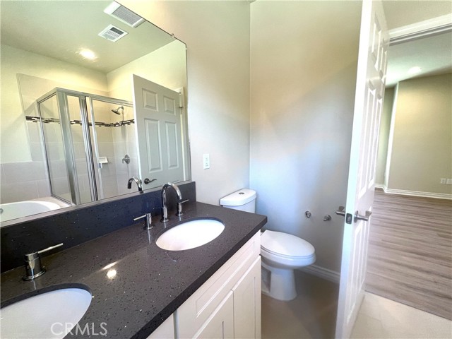 Detail Gallery Image 11 of 18 For 628 E Grand Ave, Pomona,  CA 91766 - 3 Beds | 2/1 Baths