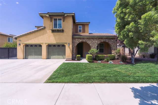 6755 Fleuve Circle, Eastvale, CA 92880