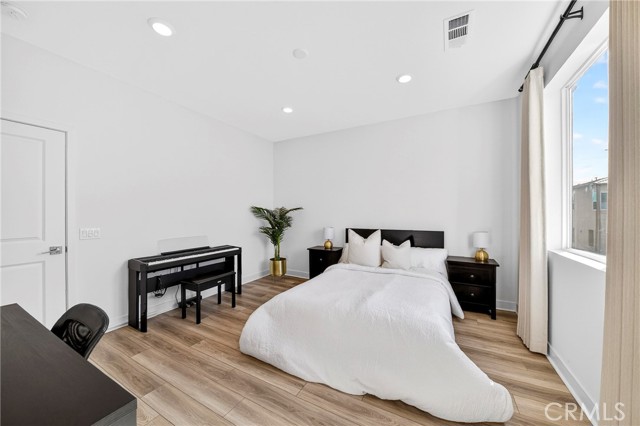 Detail Gallery Image 36 of 60 For 132 Abacus, Irvine,  CA 92618 - 3 Beds | 3/1 Baths