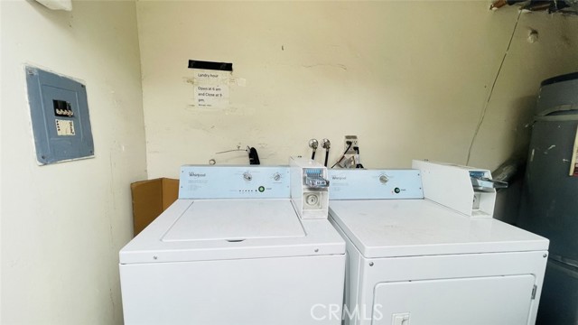 1083 Gaviota Avenue, Long Beach CA: https://media.crmls.org/medias/132fc637-4429-476f-b85e-12e6b860bee8.jpg