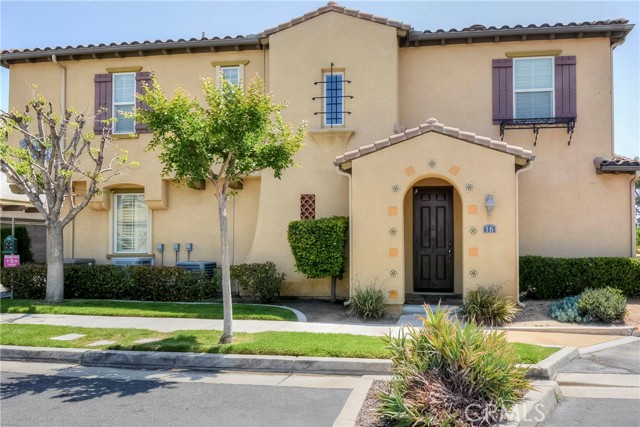 Detail Gallery Image 1 of 17 For 2750 E Oak Hill Dr #16,  Ontario,  CA 91761 - 3 Beds | 2 Baths