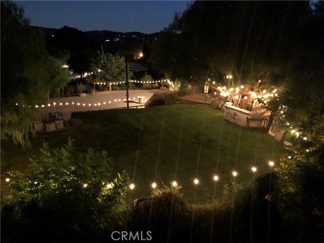 10161 Foothill Boulevard, Sylmar CA: https://media.crmls.org/medias/132ff4b3-d920-4e1e-87b0-30d41c484c0b.jpg