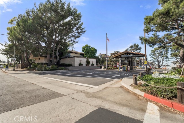 Detail Gallery Image 28 of 28 For 8110 Marina Pacifica Dr, Long Beach,  CA 90803 - 1 Beds | 1 Baths