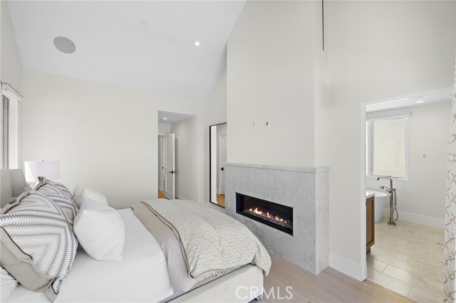 Detail Gallery Image 34 of 49 For 509 Carnation, Corona Del Mar,  CA 92625 - 3 Beds | 3/1 Baths